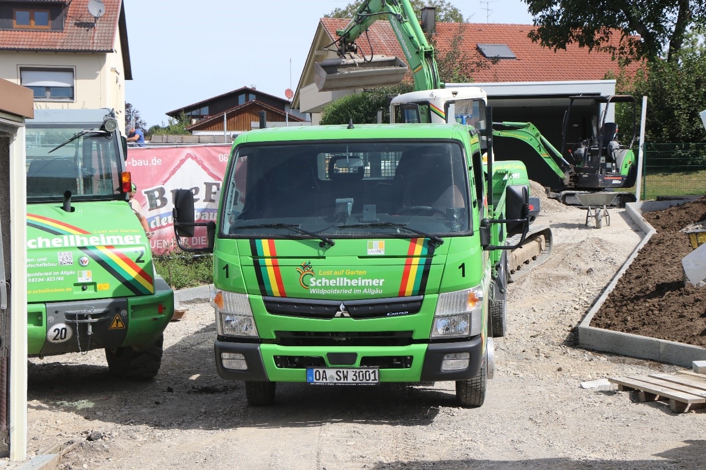 Schellheimer Garten- und Landschaftsbau GmbH transformă în realitate grădinile de vis ale clienților săi. Profesioniștii în horticultură și amenajări peisagistice se bazează pe FUSO Canter pentru misiunile de transport.