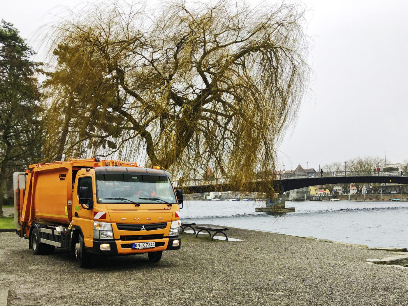 Întreținerea și îngrijirea spațiilor publice ale orașului este sarcina Companiilor Tehnice Konstanz (TBK). Din echipa operațiunilor municipale fac parte și câteva camioane FUSO Canter.